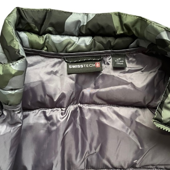 Swiss Tech Vest Green Camo Puffer Quilted Pocket Outdoor Hunting size large - Picture 4 of 6